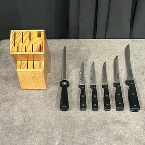 Incomplete Chefmate Kitchen Knife Set /w Honing & Block.